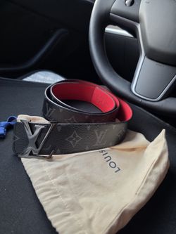 Louie Vuitton Belt (Authentic)