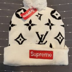 LV Gucci Beanie And Wallets