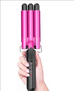 3 Barrel Hair Crimper Dual Voltage 450℉ Fast Heating 360 Swivel Cord Hot Pink