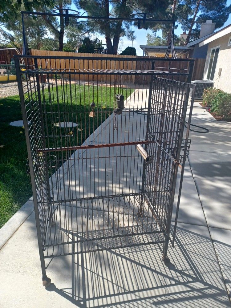 Bird Cage Heavy Duty On Wheels