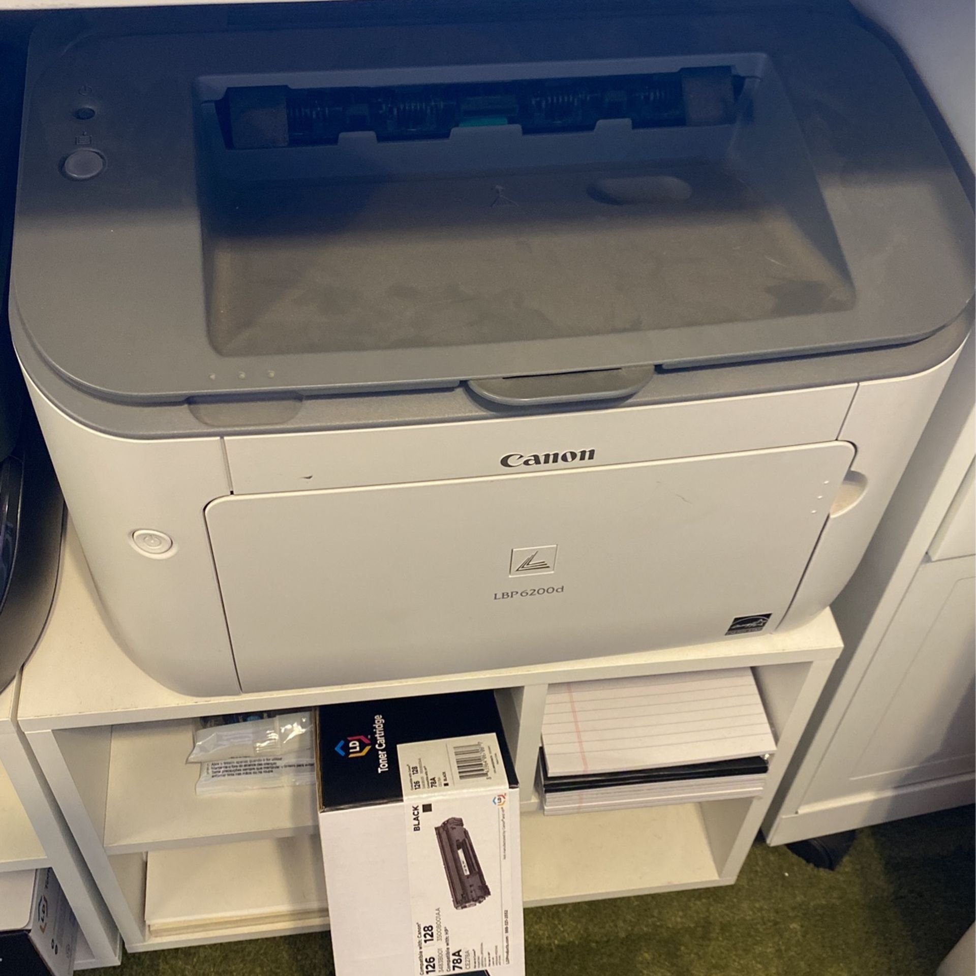 Canon LBP6200 Laser Printer With 2 Ink Refills In Box for Sale in San