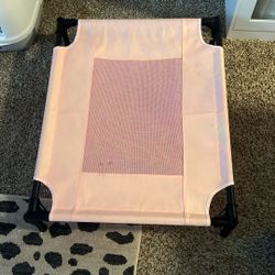 Elevated dog bed/cot