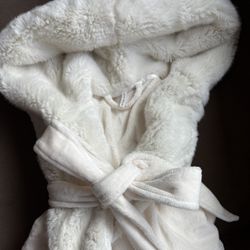 Pottery Barn Faux Fur Robe M/L