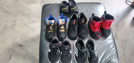 Toddlers Size 7c boy shoes