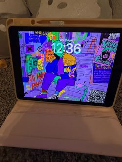 Apple iPad 9th generation 64GB with Case and charger cord