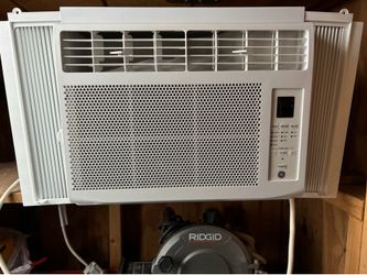 NON-Cooling Air Conditioner - See Description