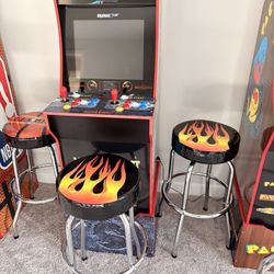 Arcade 1up Mortal Kombat with Riser and 2 chairs