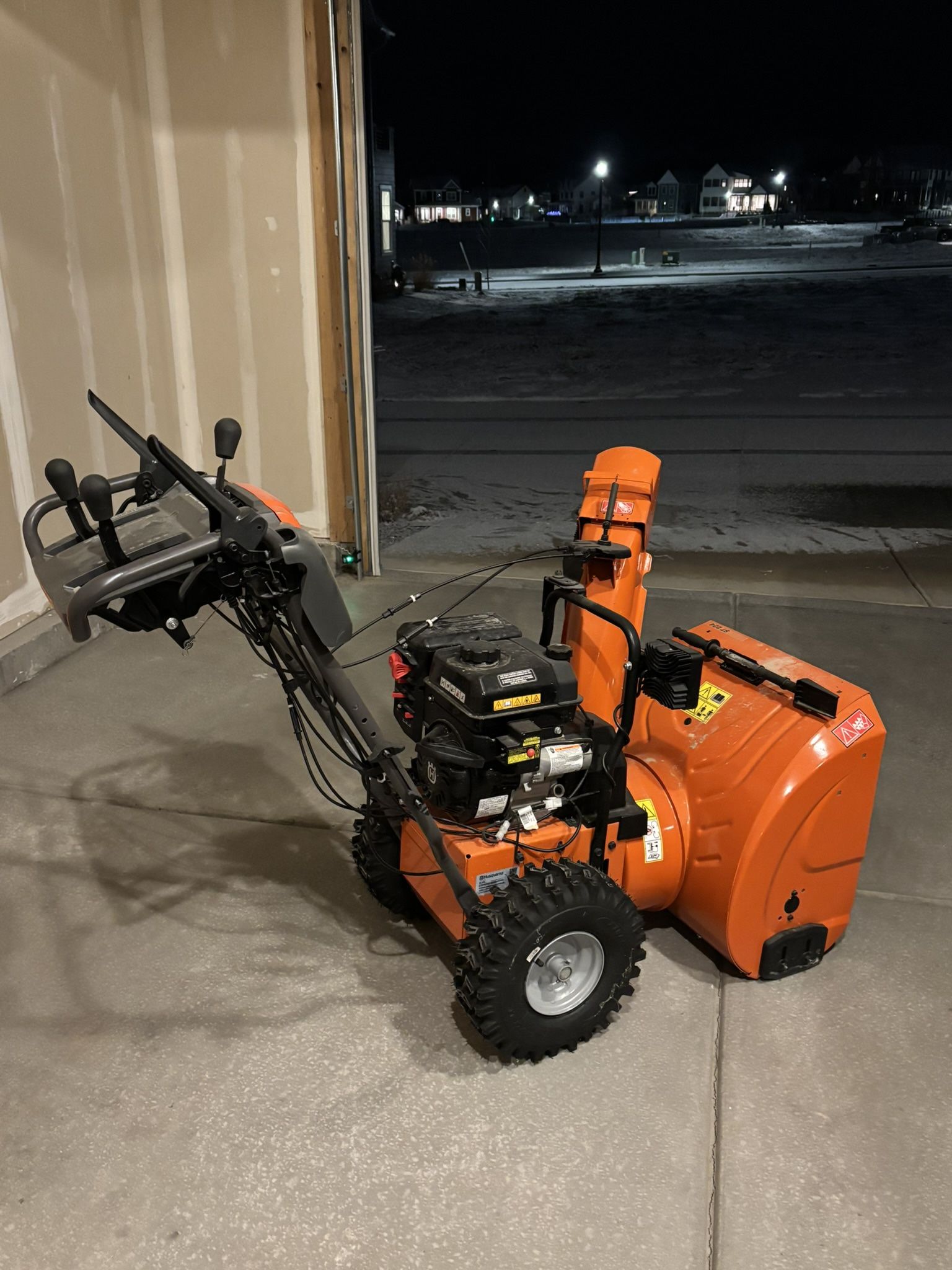 2024 Husqvarna S224 - Like New