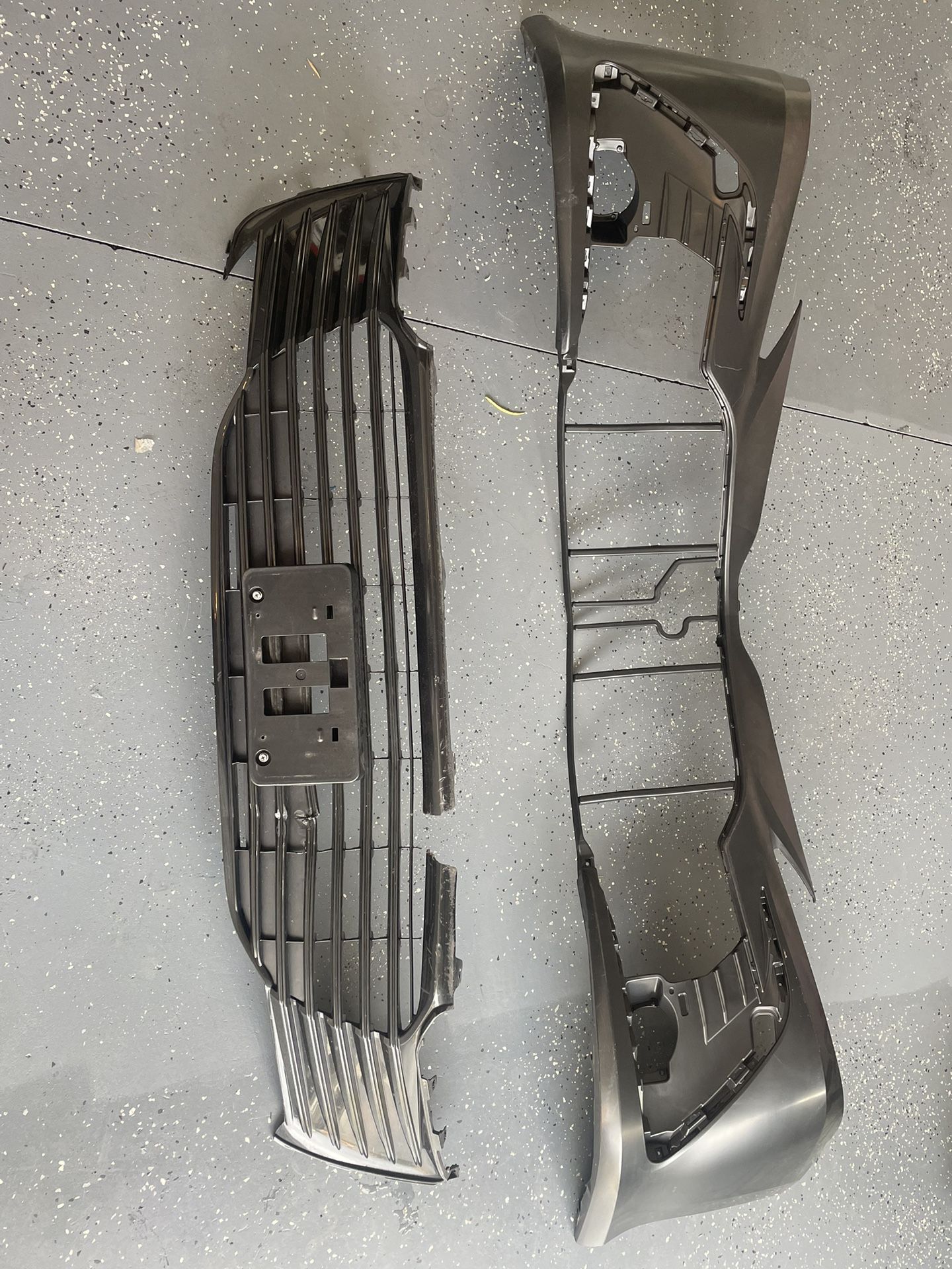 Toyota Camry SE/XSE Front-End Parts — Full Set