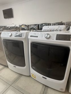Maytag washer and electric dryer set