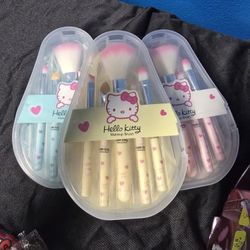 Hello Kitty Makeup Brushes