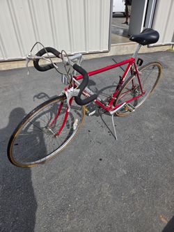 Vintage Schwinn World 10-Speed Road Bike – Classic Steel Frame – Excellent Condition