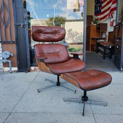 Plycraft Chair With Ottoman 