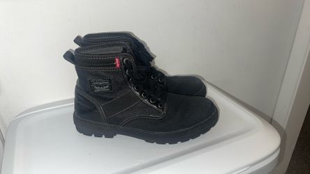 Levi Boots Men’s 9.5