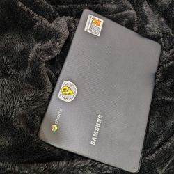 Samsung 11.6" Chromebook with Intel N3060 up to 2.48GHz, 4GB Memory, 16GB eMMC Flash Memory, Bluetooth 4.0, USB 3.0, HDMI, Webcam, Chrome Operating Sy