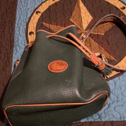 Dooney & Bourke 