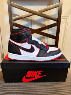 Brand New Jordan Retro 1 High Bloodline Size  9.5 with Box