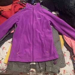 Columbia Jackets Women And One Male