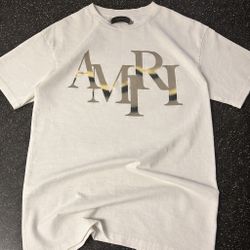 Authentic AMIRI  Tee In light grey!