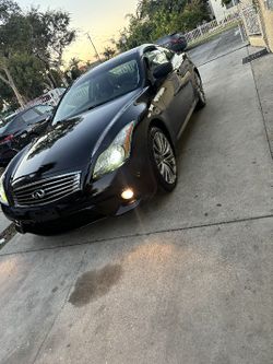 2011 G37s