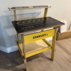 Like New Stanley Jr. Workbench Work Station Table