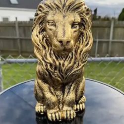 Bookshelf, Lion Statue