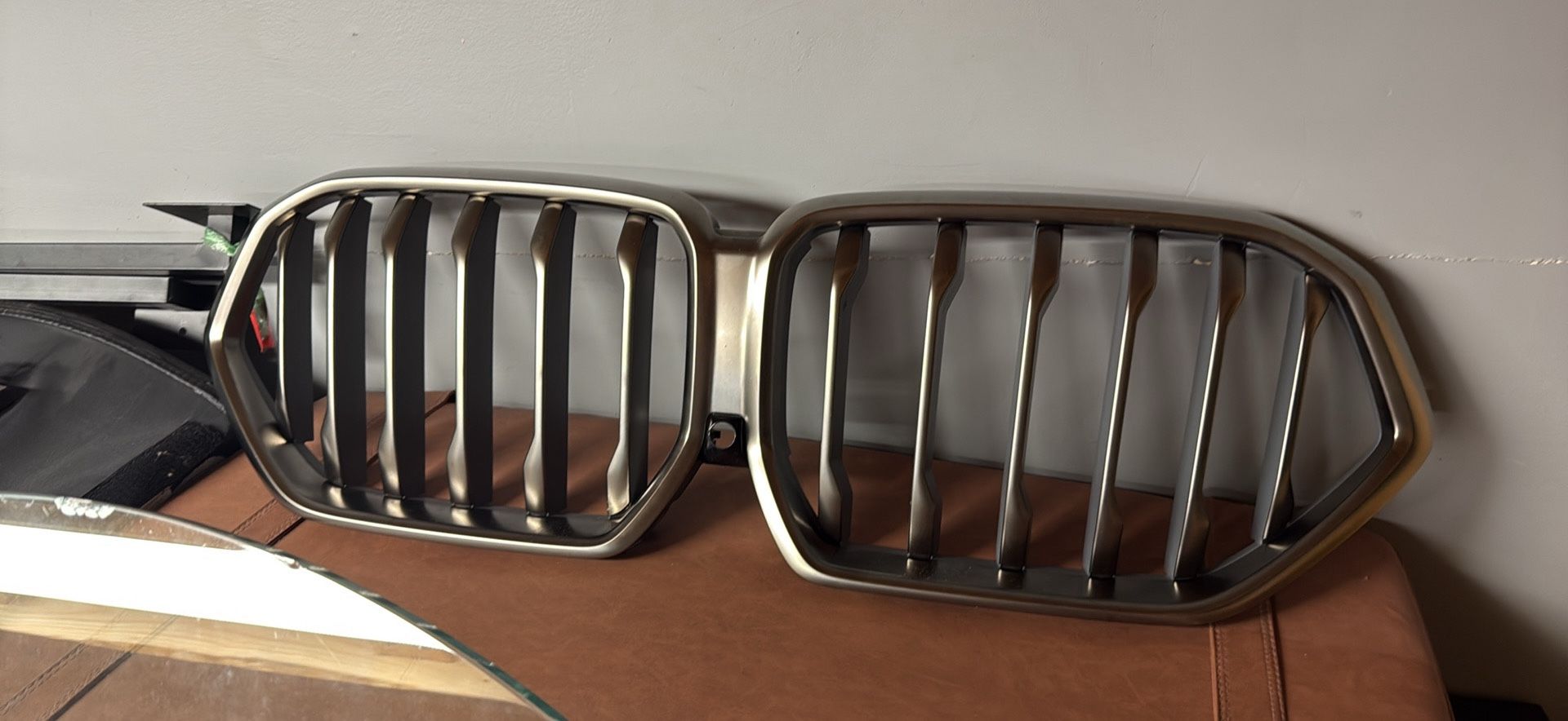 BMW X6 M50I Grill