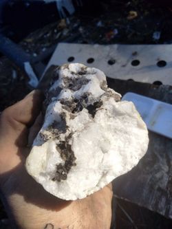 Raw Mica quartz