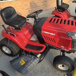 Riding Mower 42" Troy-bilt 