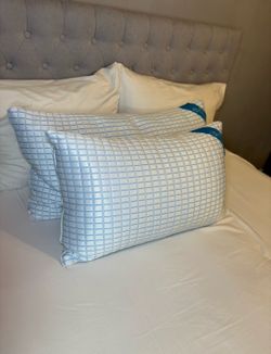 Cool Silk Memory Foam pillow☁️✨