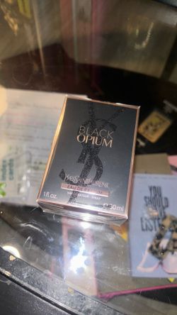 BLACK OPIUM