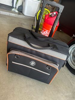 Klein rolling tool bag