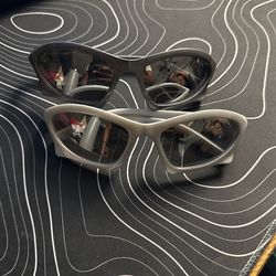 balenciaga bat shades read