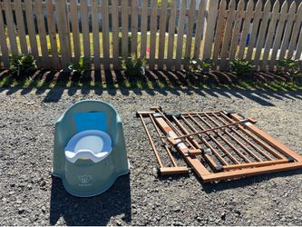 Free baby bjorn potty SANITIZED and baby gate