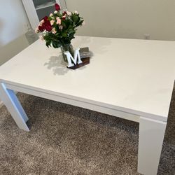 White Dinning Table