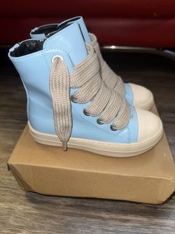 Hi Top Girl Sneakers 