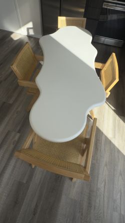 White Dining Table – Seats 4 Modern / Japandi Style