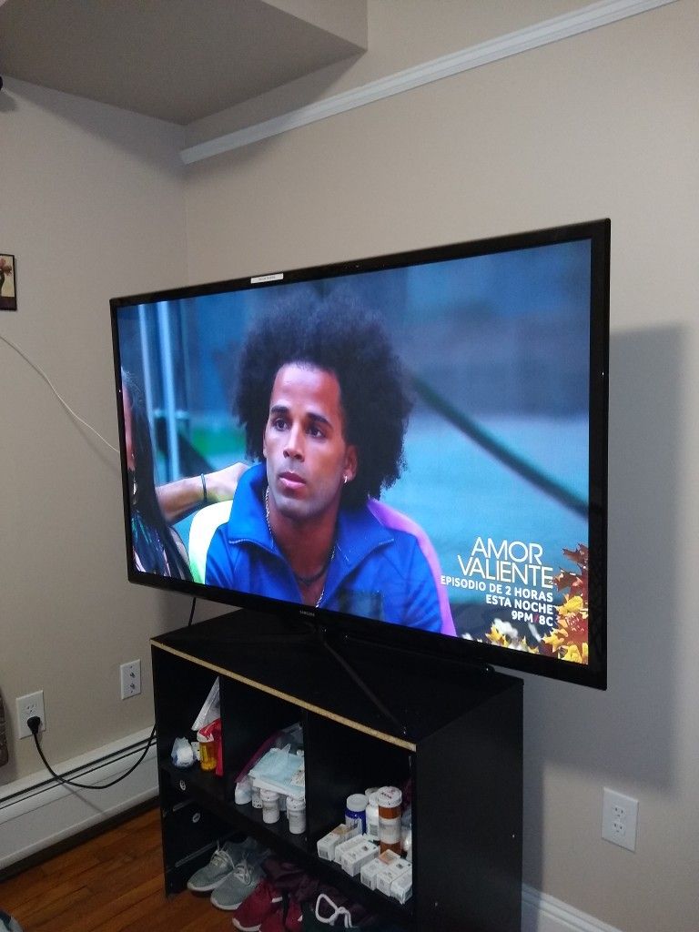 55 Screen TV