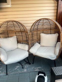 egg chairs