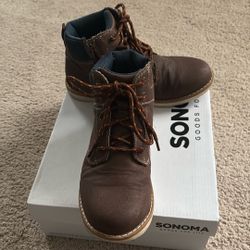 Boys’s Size 4 Boots