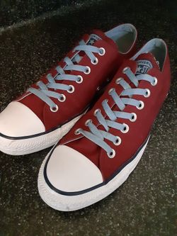 Converse mens 9 Like new