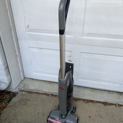 Hoover ONEPWR 4 Ah Cordless Vacuum Works