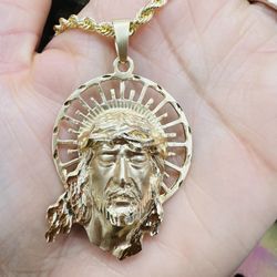 14k Jesús Head Charm 