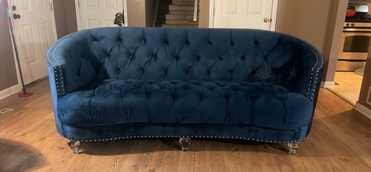 Sofa loveseat couch
