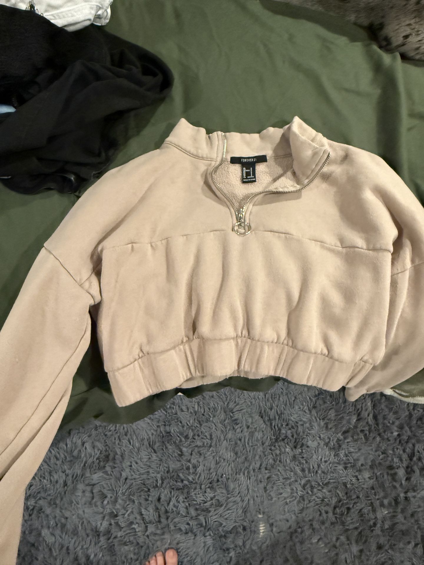 Forever 21 Beige Cropped Zip Up Sweatshirt