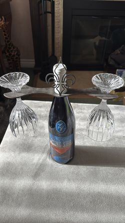 Fleur de Lis Iron Wine Wrench