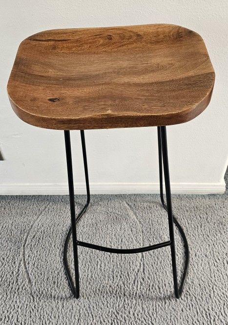 Wooden Bar Stool LIKE NEW