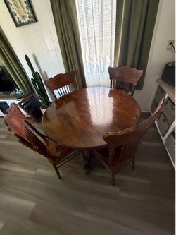 Dining Table set of 4