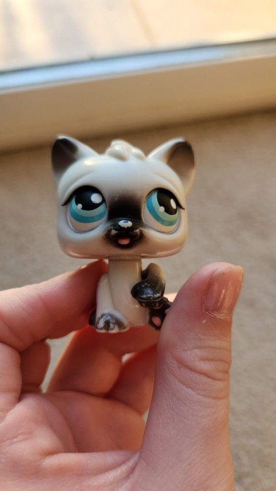 LPS Rare First Gen. Black & White Cat with Moving Tongue