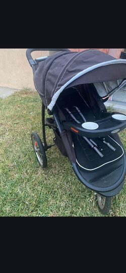 Jogger stroller